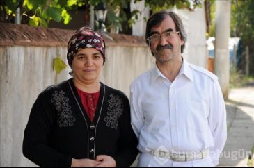 42 yıldır sadece beyaz giyiniyor