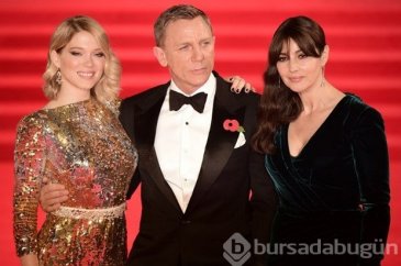 Ünlüler "James Bond" için kırmızı halıda
