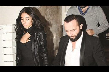 Doğum günü partisine ünlü akını!