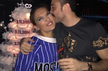 Demet Akalın'dan 4. yıl partisi