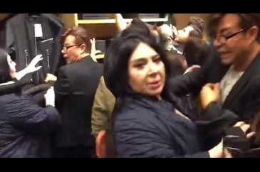 Görgüsüzlükte gelinen son nokta