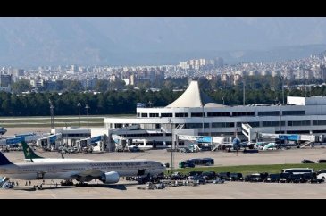 60'ı aşkın lüks araçla karşılandı 