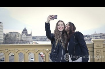 Selfie modası estetik yaşını düşürdü!	
