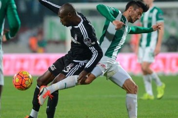 Galatasaray'dan Atiba sürprizi