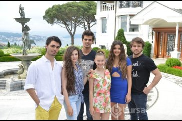 Set aşkları gerçek oldu