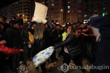 Eskişehir'de "yastık savaşı"
