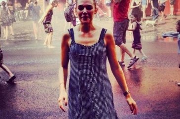 'Kraliçe' gecelere geri döndü!