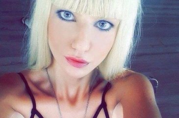 Ayşenur Balcı bakın kiminle evleniyor?