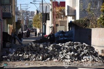 7 ton patlayıcının üstünde yaşayan halk bakın ne yaptı