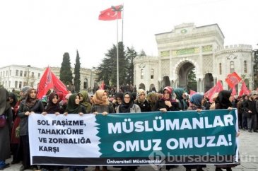 ''Üniversiteli Müslümanlar''a Beyazıt'ta saldırdılar