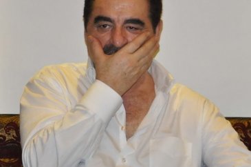 ''Eleştiri değil hakaret!''