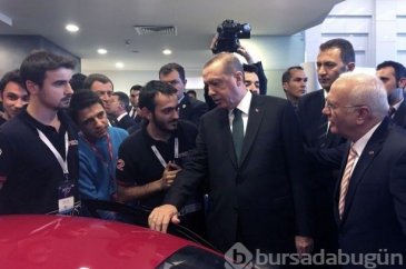 Cumhurbaşkanı Erdoğan elektrikli aracı beğendi