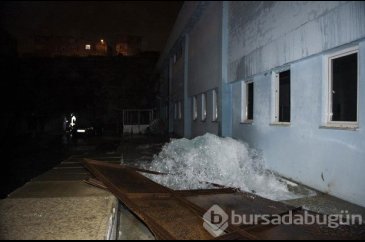İSKİ'nin deposu patladı, evleri su bastı