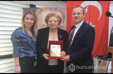 Türk Kadınlar Birliği'ne  Doç.Dr.Alp Gurbet konuk oldu....