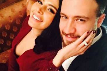 Hatice Şendil'in cesur kıyafeti
