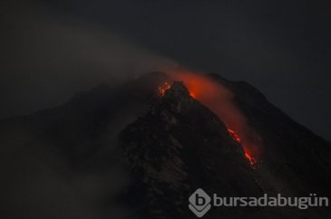 Sinabung Yanardağı uyandı
