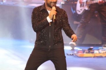 Tarkan'ın ağabeyi eşinden boşandı!