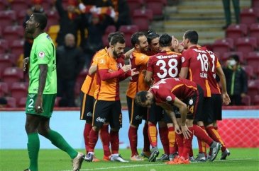 Taraftarın tepkisi sürüyor