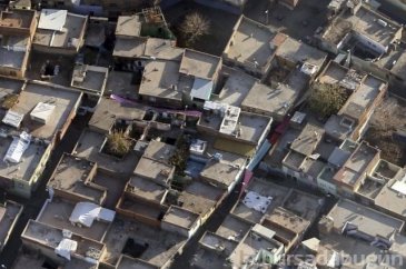 Diyarbakır Sur'da yaşayan sivil halk ölmekten korkuyor