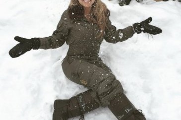 Mariah Carey'in mutlu aile tablosu...