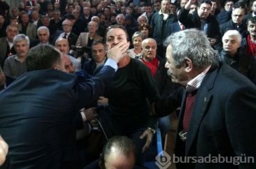 CHP kongresinde arbede!