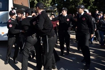 Üniversitede "Uludere" gerginliği