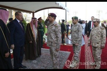 Kral Selman, Erdoğan'ı resmi törenle karşıladı