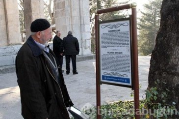 Bursa'daki levhalar camileri ve tarihi yanlış anlatıyor	