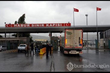 Habur Sınır Kapısı'ndan araç geçişleri başladı