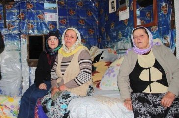 Çorabı elinden hiç düşürmedi