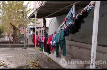 Halk camilere sığındı