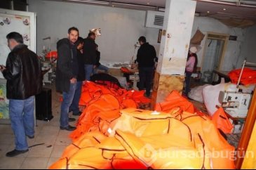 İzmir'de 'Öldüren can yeleği' operasyonu