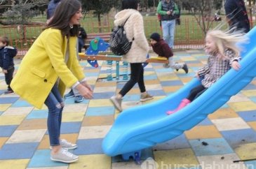 Yasemin Ergene Özilhan çocuklar gibi
