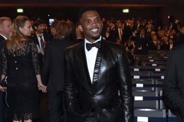 Sen neymişsin Eto'o!
