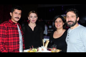 Tam 1 yıl sonra evleniyor