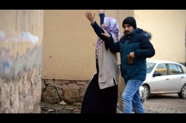 Biz Kürt'üz, insanız, Müslümanız!	

