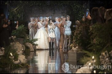 Tuvana Büyükçınar defilesine Çağla Şikel damgası!