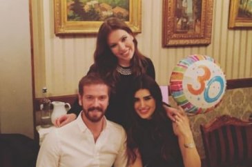 Evlilik sinyali verdi!