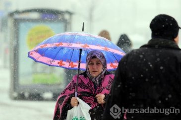 Bursa yeniden beyaza büründü