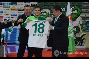 Batalla Bursaspor'a resmi imzayı attı!