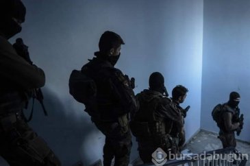 Teröristlerin saklandığı bodrum katına operasyon