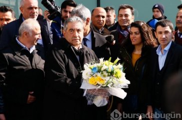 Fenerbahçe Diyarbakır'da çiçeklerle karşılandı