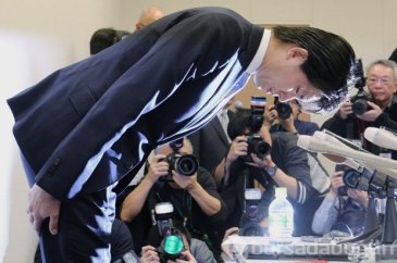 Japonya'da iç çamaşırı mankeniyle yakalanan milletvekili istifa etti