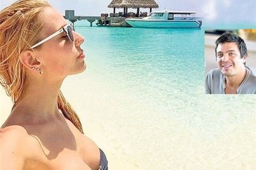 Dilara aşk tatilinde