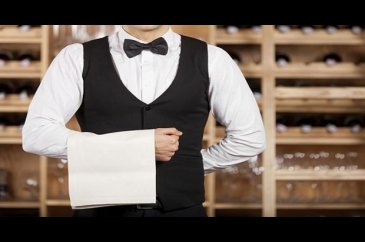 Dışarıda yemek yerken başınıza gelebilecek 10 şey