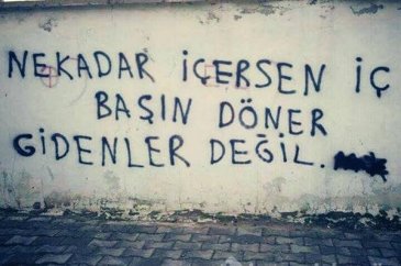 Sadece yalnızların anlayacağı 32 yürek yakan duvar yazısı