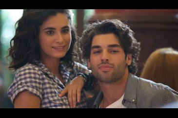 Hande Doğandemir'den aşk iddialarına cevap
