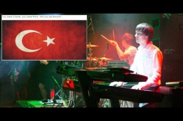 Ankara'da yaşayan İngiliz gençten dünyayı sarsan saldırı mesajı