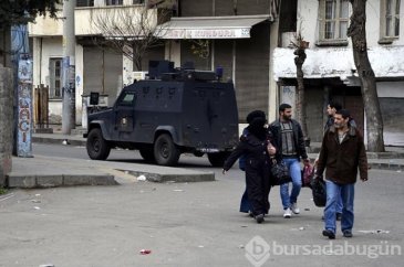 Sur'dan kaçıp Bağlar'a gelmişlerdi, yeniden yollara düştüler