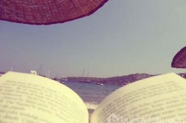 Uykudan önce kitap okuyanlara kötü haber!
